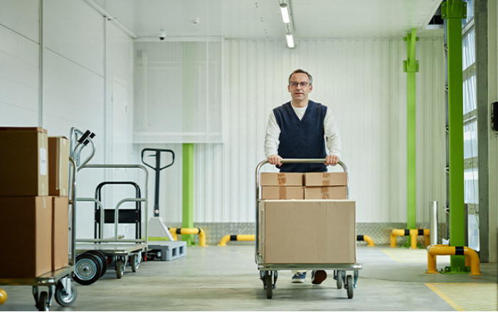 Quel chariot de manutention choisir ? Le guide complet par usage et secteur d'activité