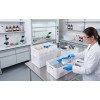 Laboratory trays and containers: how to choose based on chemical constraints?