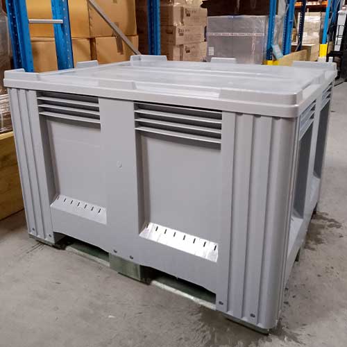 Pallet box with solid walls and “top” lid>
</div>
<div class= Pallet box with solid sides (ref. 110FIBN3B) and lid (ref. 153900158)